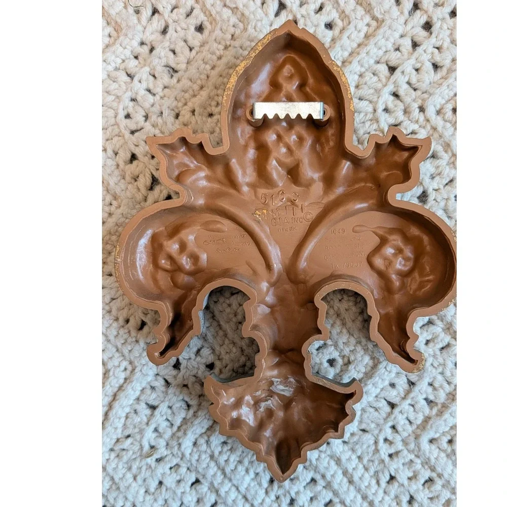 Vintage Syroco Gold Fleur De Lis Wall Plaques Set of 2 Mid Century Decor 5163